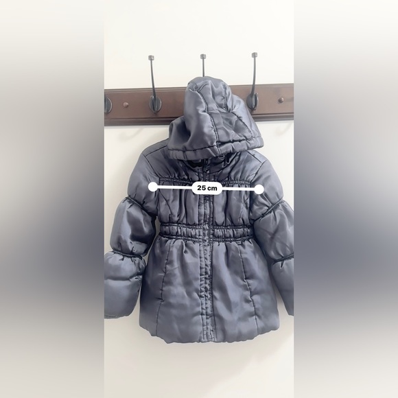 Old Navy Water Resistant Puffer Jacket - Picture 7 of 9